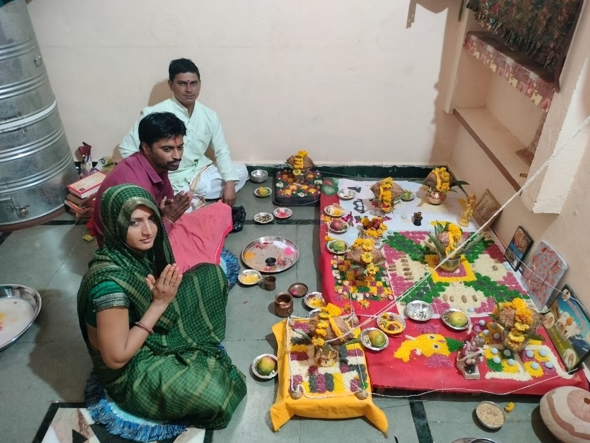 माँ बगलामुखी की दिव्य प्रतिमा — नलखेड़ा सिद्ध पीठ बगलामुखी मंदिर, मध्य प्रदेश
